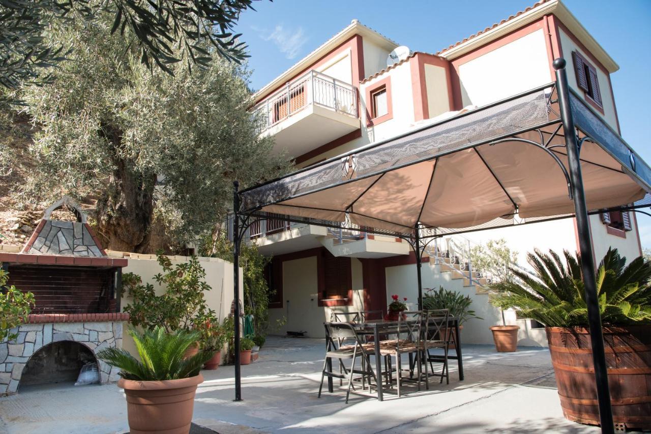 Gallis Villa Pefkias Esterno foto